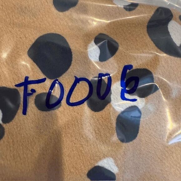Nasty Gal Leopard Print Satin Cowl Neck Top Adjustable Strap Elastic back Size 0 - Picture 11 of 11